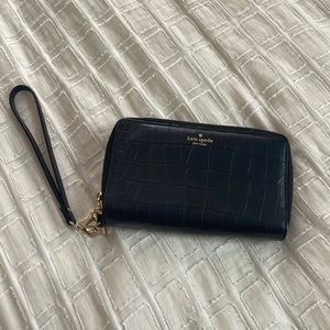 Black Kate Spade Wristlet